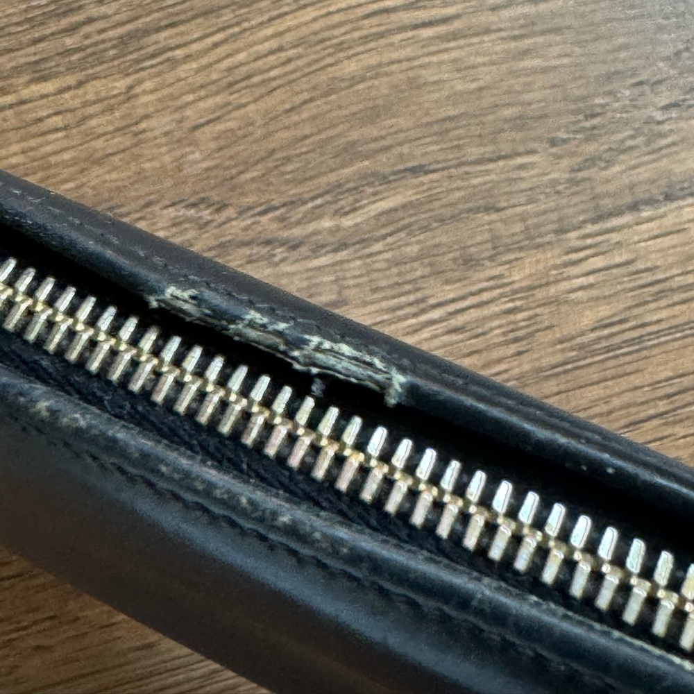 Saint Laurent Zip Around Black Leather Wallet - Picture 9 of 11